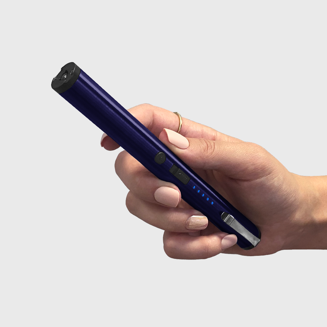 Stun Gun Pen With Flashlight – 110 Lumen w/ Charging Indicator | Enlight